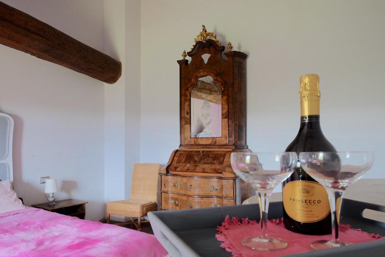 B&B Parco Dei Cavalli カステル・サン・ピエトロ・テルメ エクステリア 写真